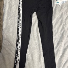 RVCA（ルーカ）レギンス／スパッツ ブラックの画像