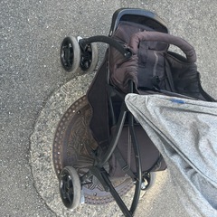 nebio 2人乗りベビーカーの画像