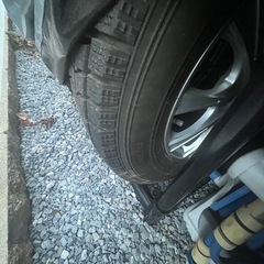 スタッドレスタイヤの画像