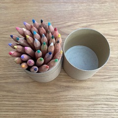 無印良品 色鉛筆紙管入り・ハーフサイズ 36色の画像