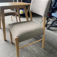 ニトリ　2人掛けダイニングセット
の画像