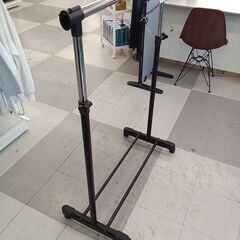 ★リユースのサカイ千葉中央店★  ハンガーラック  H121×D45×W87 クリーニング済み TC5858の画像