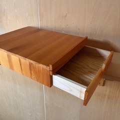 木の引き出しの画像