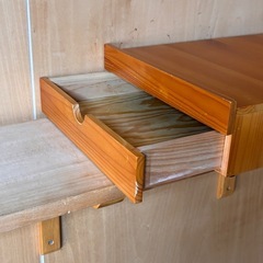 木の引き出しの画像