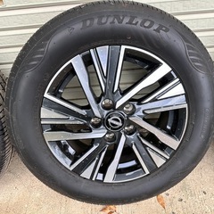 16インチ　タイヤの画像