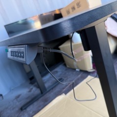 ブラック⭐️テーブル⭐️昇降デスク⭐️自動昇降⭐️の画像