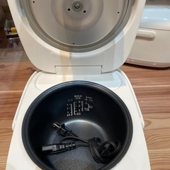 【ニトリ炊飯器】【3合炊き】2023年製★クリーニング済み/6ヶ月保証付き【管理番号1219】野の画像