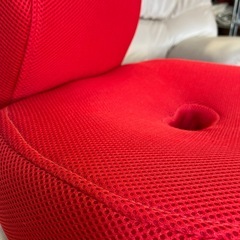 12/25まで店頭商品一部を除き半額クリスマスSALE!!開催中　M2512-166 骨盤 姿勢矯正 座椅子 レッド リクライニング キズ汚れ有りの画像