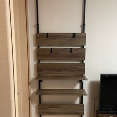 ニトリ 突っ張りラック 壁面 収納 インテリア 小物置きの画像