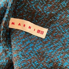 【2千円】MARNI UNIQLOコラボマフラーの画像