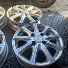 アルミホイール13インチの画像