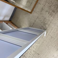 J5948　【リユースのサカイ柏店】　突っ張り棒付きミラー　クリーニング済みの画像