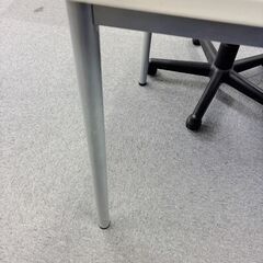 デスク（サイズ70cm×120cm、高さ65cm）お譲りしますの画像