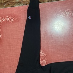 Championのパーカー（黒）の画像