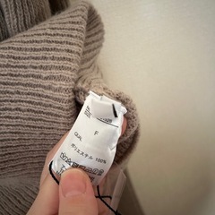 レディース　肩出しニット　フリーサイズ
の画像