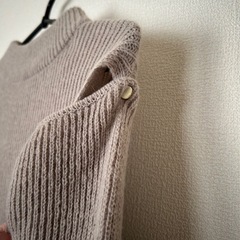 レディース　肩出しニット　フリーサイズ
の画像