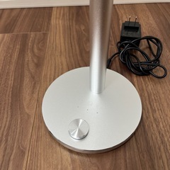 【ほぼ新品】LEDライトスタンド デスク用の画像