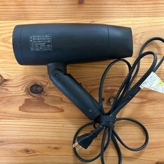 ★決まりました★サロニア　ドライヤー　ブラックの画像