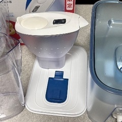 BRITA ブリタ 浄水ポット 3種類🌟タンク型1台 ポット型2台 計3台  比較的美品 （一台新品）の画像