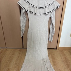 GRL スリット入りワンピースの画像