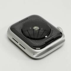 Apple Watch SE 第1世代/GPS/40mm/A2351/シルバー〈MYDM2J/A〉 (4)の画像