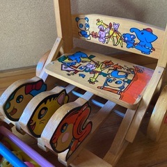 アンティークな手押し車の画像