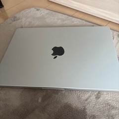 MacBook 使用期間半年　液晶割れの画像