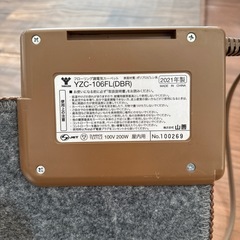 【決定済】山善　フローリング調ホットカーペットの画像