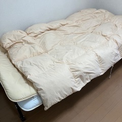 折り畳み式スノコ　シングルベッド　布団付きの画像