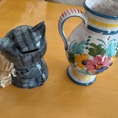 猫の貯金箱と花瓶セット！の画像