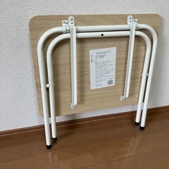 折り畳み式ローテーブルの画像