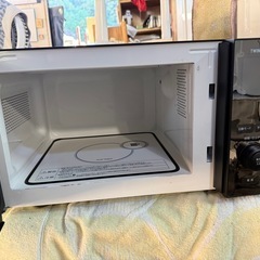 TWINBIRD(ツインバード) 電子レンジ 20L フラットテーブル 単機能 自動あたため機能 一人暮らし 赤外線センサー ヘルツフリー 静音 おしゃれ 700W お手入れ簡単 ブラック DR-E273Bの画像