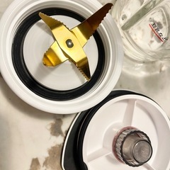 テスコム 真空ジュースミキサー ジューサー TMV1000の画像