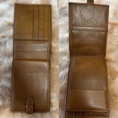 GUCCI二つ折り財布 2つ折り財布 折財布 コンパクトウォレット さいふ サイフ 小銭入れ無シリアル刻印有brown ブラウン茶色系無地　ロゴレザーW9.8×H13.5×D2.5cmカード入れ×3 札入れ×2 ポケット×3 小銭入れ×0箱 冊子類イタリア製の画像