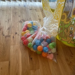 アンパンマン　ボールテントとボールのセットの画像