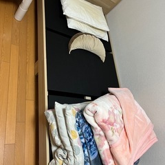 ベッドフレームの画像