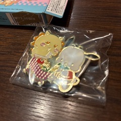交換または定価譲渡 ちいかわ×サンリオ ピンズの画像