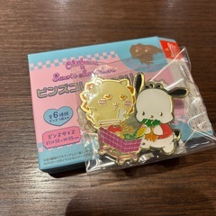 交換または定価譲渡 ちいかわ×サンリオ ピンズの画像