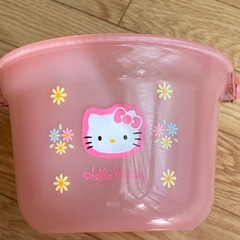 キティーちゃんバケツの画像