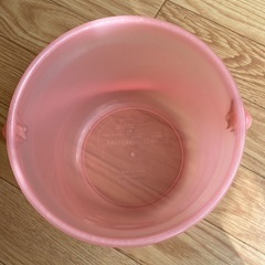 キティーちゃんバケツの画像