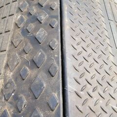 段差プレート　駐車場　スロープ　2つの画像