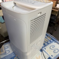 シャープ 加湿器 ハイブリッド 給水かんたん レギュラータイプ プラズマクラスター 7000 ホワイト HV-P55-Wの画像