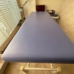 高田ベット製作所マッサージベッドの画像