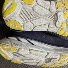 ランニングシューズの画像