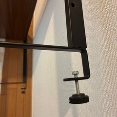 パソコンデスク用 上部スタンド／モニター・本棚スタンド（高さ調整可・クランプ固定）の画像