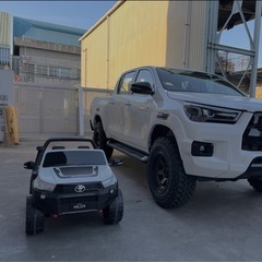 トヨタ　ハイラックス　ラジコンカーの画像