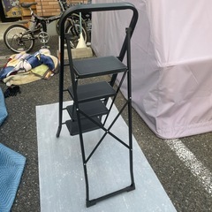 きれい⭐️脚立 4段 折り畳みの画像