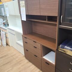 ニトリ　食器棚　茶色の画像
