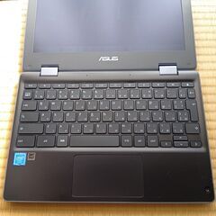 ノートパソコン ASUS Chromebook 爆速起動 バッテリー駆動約8時間 360度回転！タッチパネル・高耐久の画像