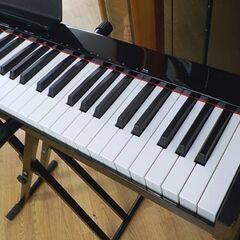 小型電子ピアノ 88鍵盤 NikoMaku SWAN-S ブラック 持ち運び可能 ケース・スタンド・イス・ペダル・譜面台付き 充電式　西岡店の画像